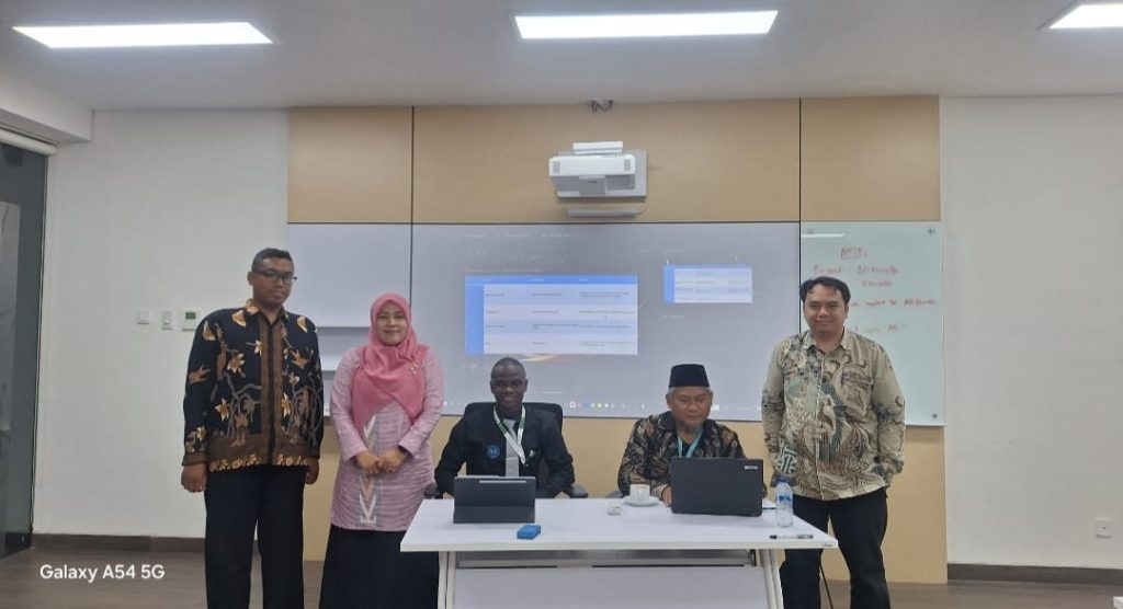 Jurnal Al-Tarbawi Al-Haditsah: Jurnal Pendidikan Islam Jurusan PAI UIN SSC Raih Pengakuan Internasional di AICIS+ 2025