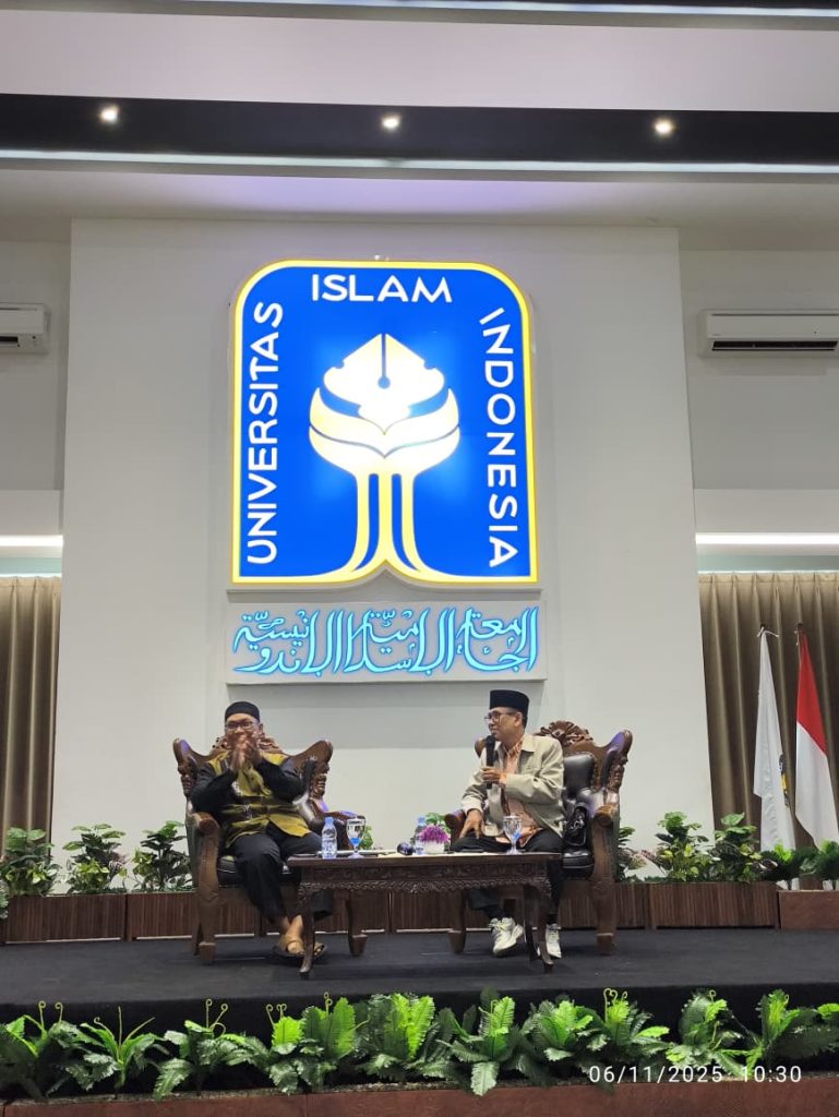 Kuliah Umum Dosen PAI UIN Siber Syekh Nurjati Cirebon & Dosen PAI UII Yogyakarta Bongkar Taktik Bertahan Hidup Profesi Guru Di Era Disrupsi Maksimal