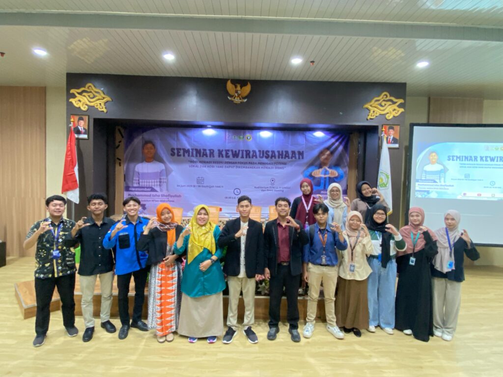 Gelar Seminar Kewirausahaan Ubah Hobi Jadi Rezeki dengan Potensi Lokal, Dukung Penuh Konsep Green Campus dan Program Rektor