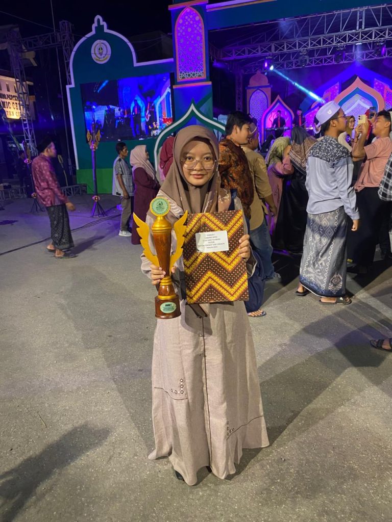 Raih Prestasi Gemilang Mahasiswi PAI UIN Siber Syekh Nurjati Borong Gelar di MTQH Kabupaten 2025