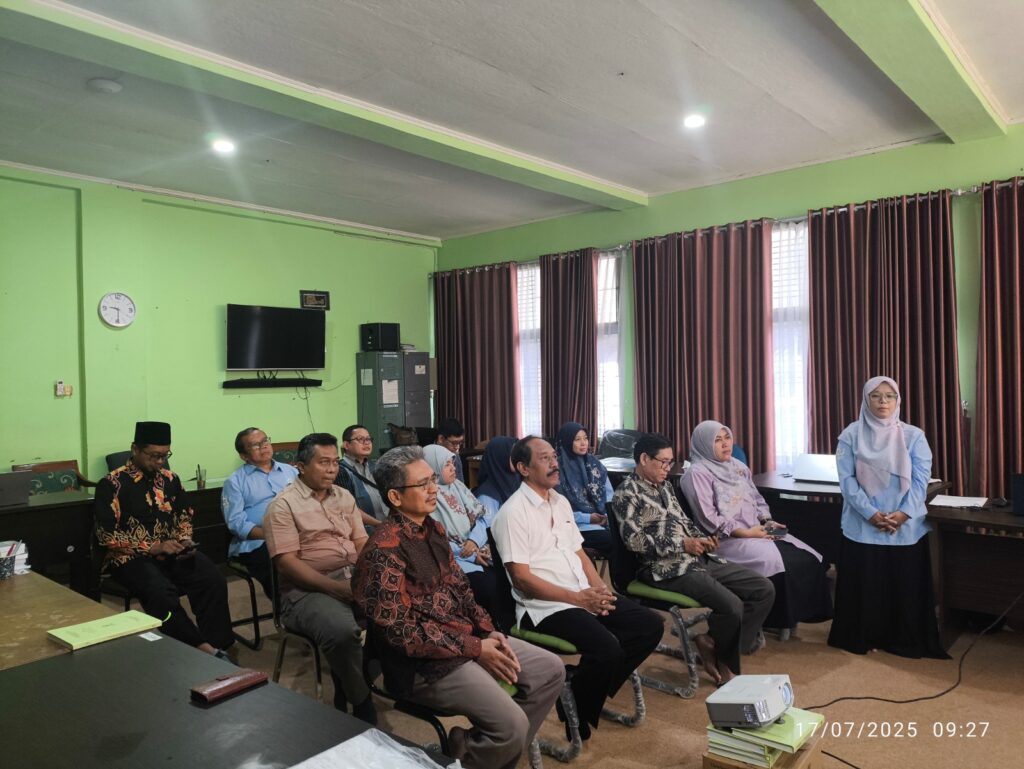 Evaluasi Pembelajaran Semester Genap dan Persiapan Perkuliahan Semester Ganjil Komitmen Peningkatan Kualitas Pendidikan