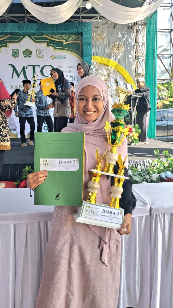 Gemilang Di Ajang MTQ Kabupaten Kuningan Mahasiswa PAI UIN Siber Syekh Nurjati Cirebon Sabet Juara Karya Tulis Ilmiah Qur'an